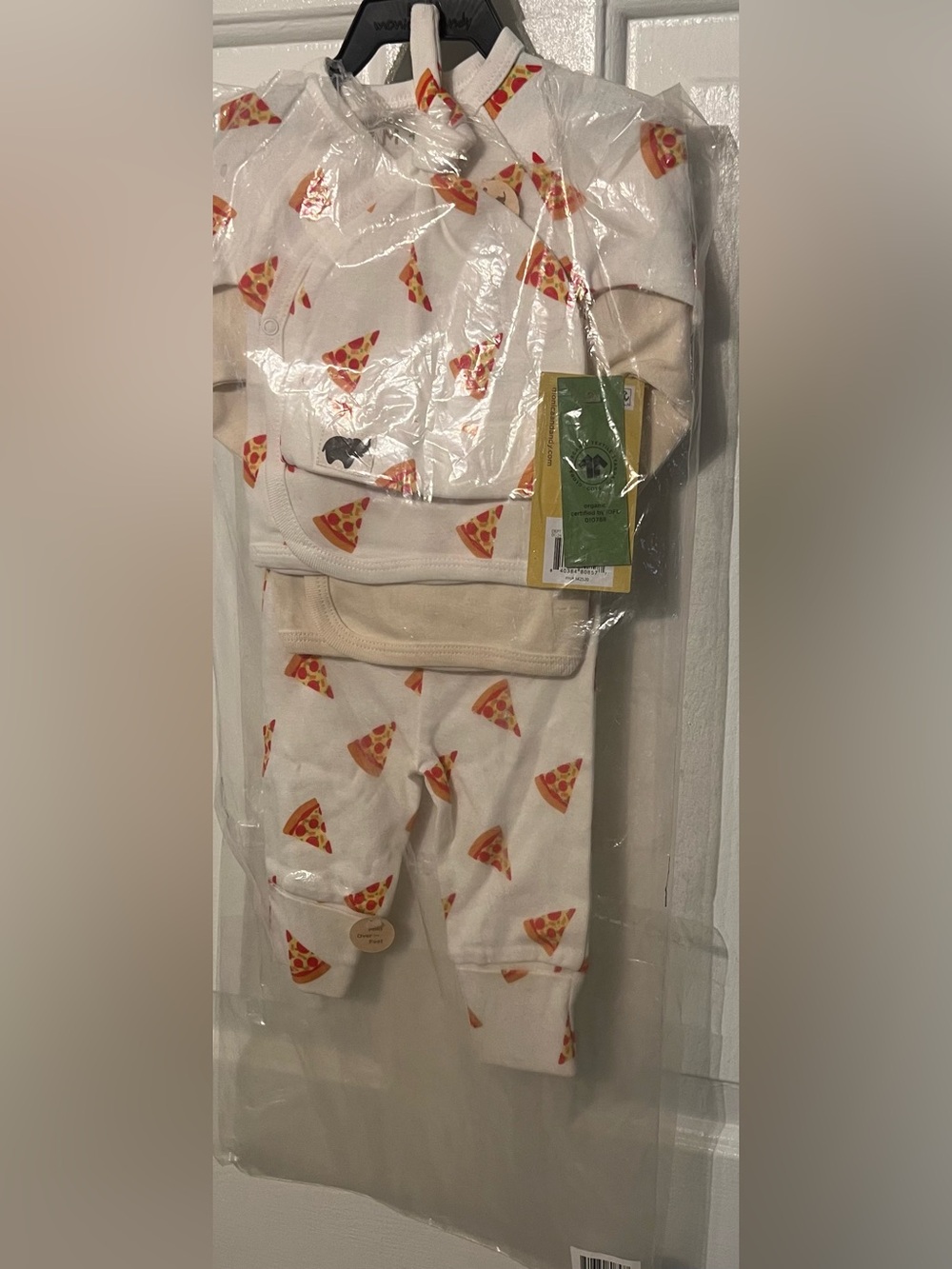 Monica + Andy Gender Neutral 4 Pc Pizza Themed Welcome Home Gift Set NWT